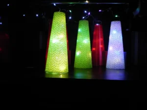 3D-gedruckte Schmetterlingsleuchten bei Nacht